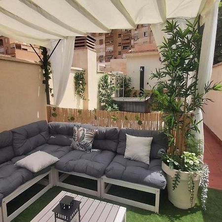 דירות מאלגה Del Parque Flats Atico Capuchinos מראה חיצוני תמונה