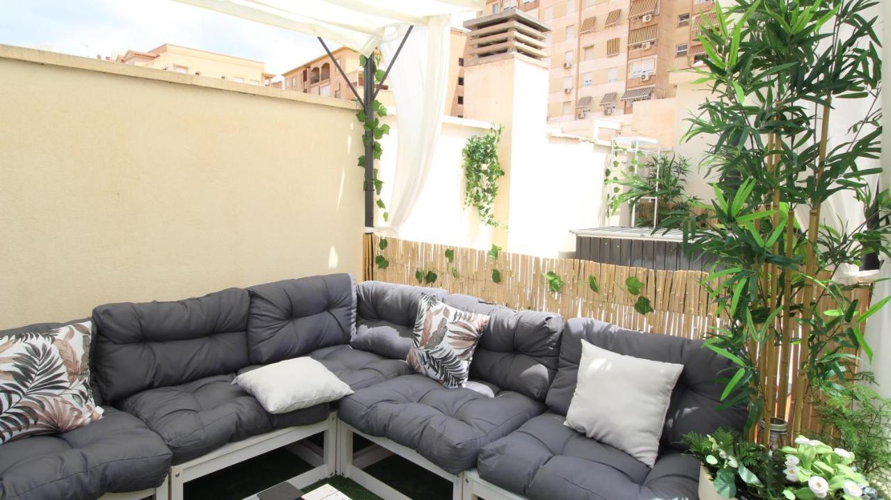 דירות מאלגה Del Parque Flats Atico Capuchinos מראה חיצוני תמונה